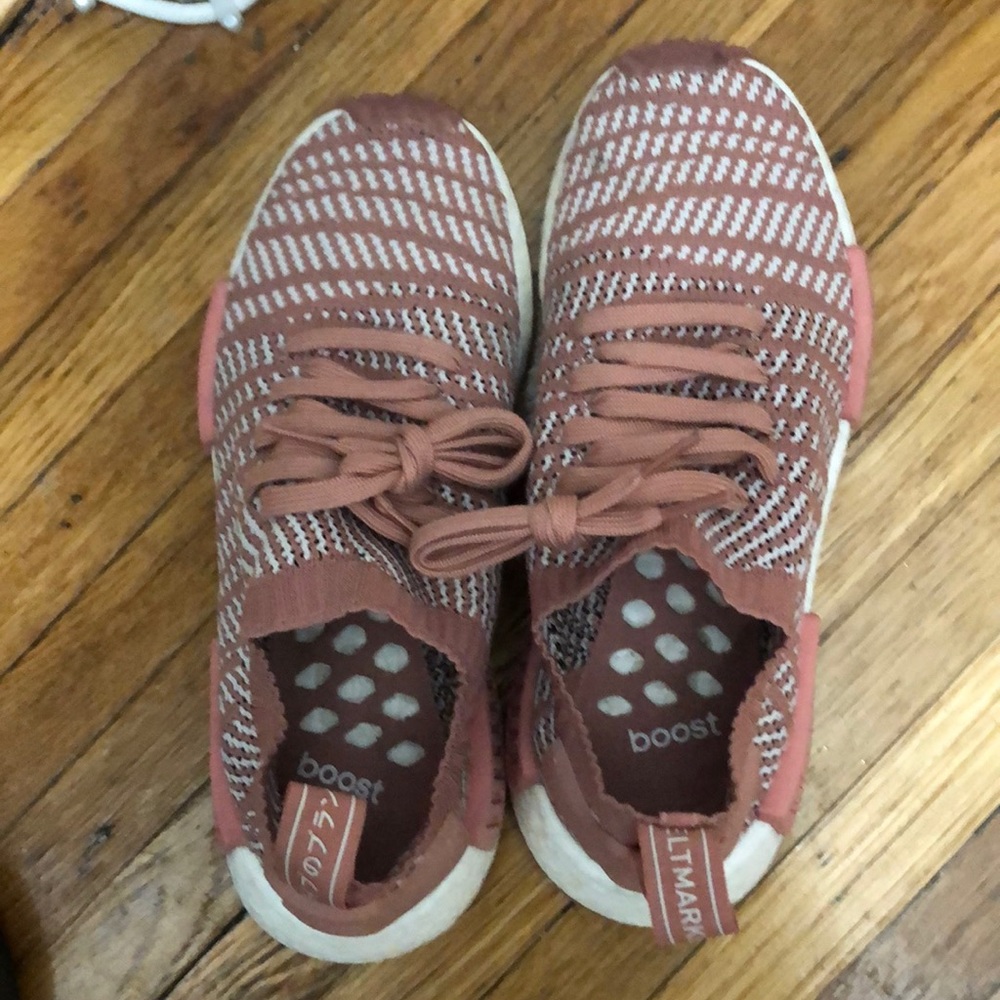 Adidas boost size 7.5 pink sneakers